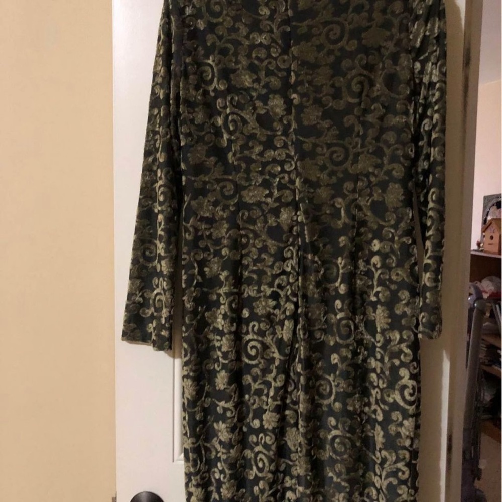 Dress - Picture 4 of 6